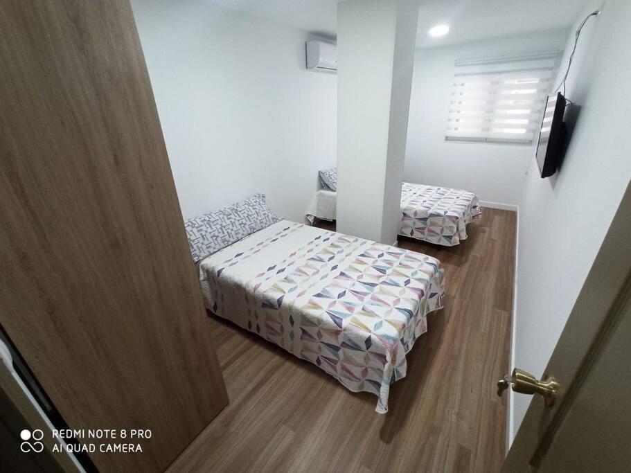 Apartamento Vacacional Lejlighed Torrevieja Eksteriør billede